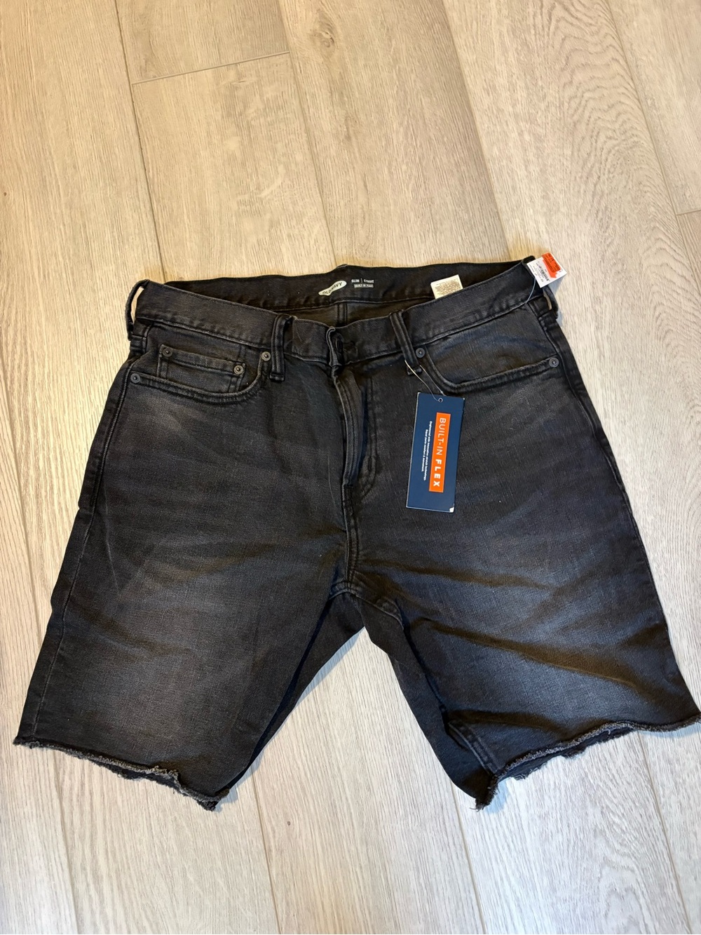 Old Navy  Black Cutoff Denim Shorts size 34 new men